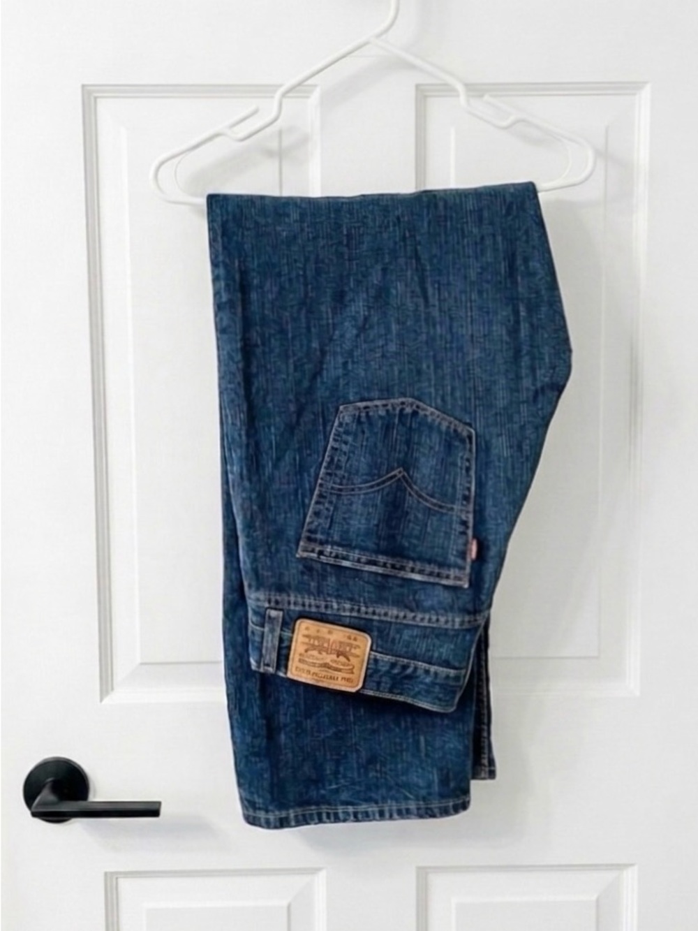Levi's Straight-Leg Women's Jeans in Dark Blue Denim